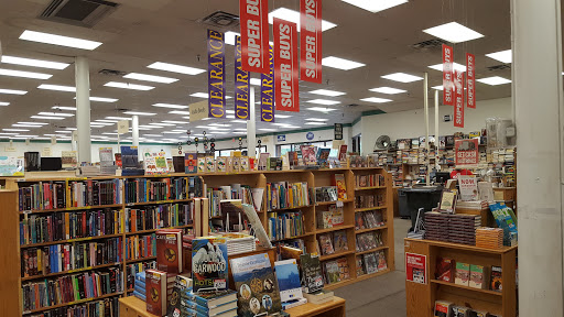 Book Store «Half Price Books», reviews and photos, 770 E Road to Six Flags St, Arlington, TX 76011, USA