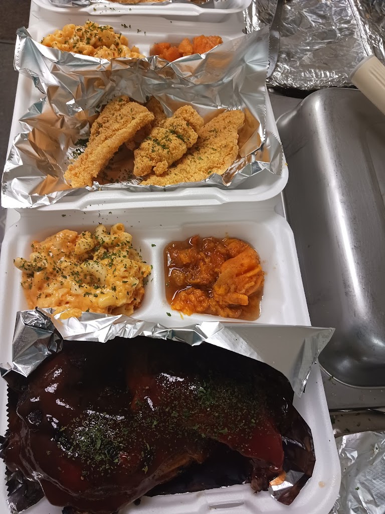 Monique's Kitchen 48089