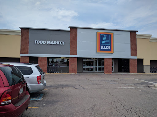 Supermarket «ALDI», reviews and photos, 203 N Springboro Pike, Dayton, OH 45449, USA