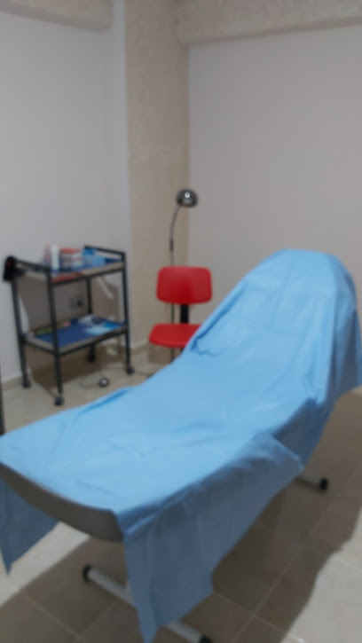 عيادات خيوط للتجميل