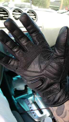 Motorcycle Parts Store «Cycle Gear», reviews and photos, 21725 Vanowen St, Canoga Park, CA 91303, USA