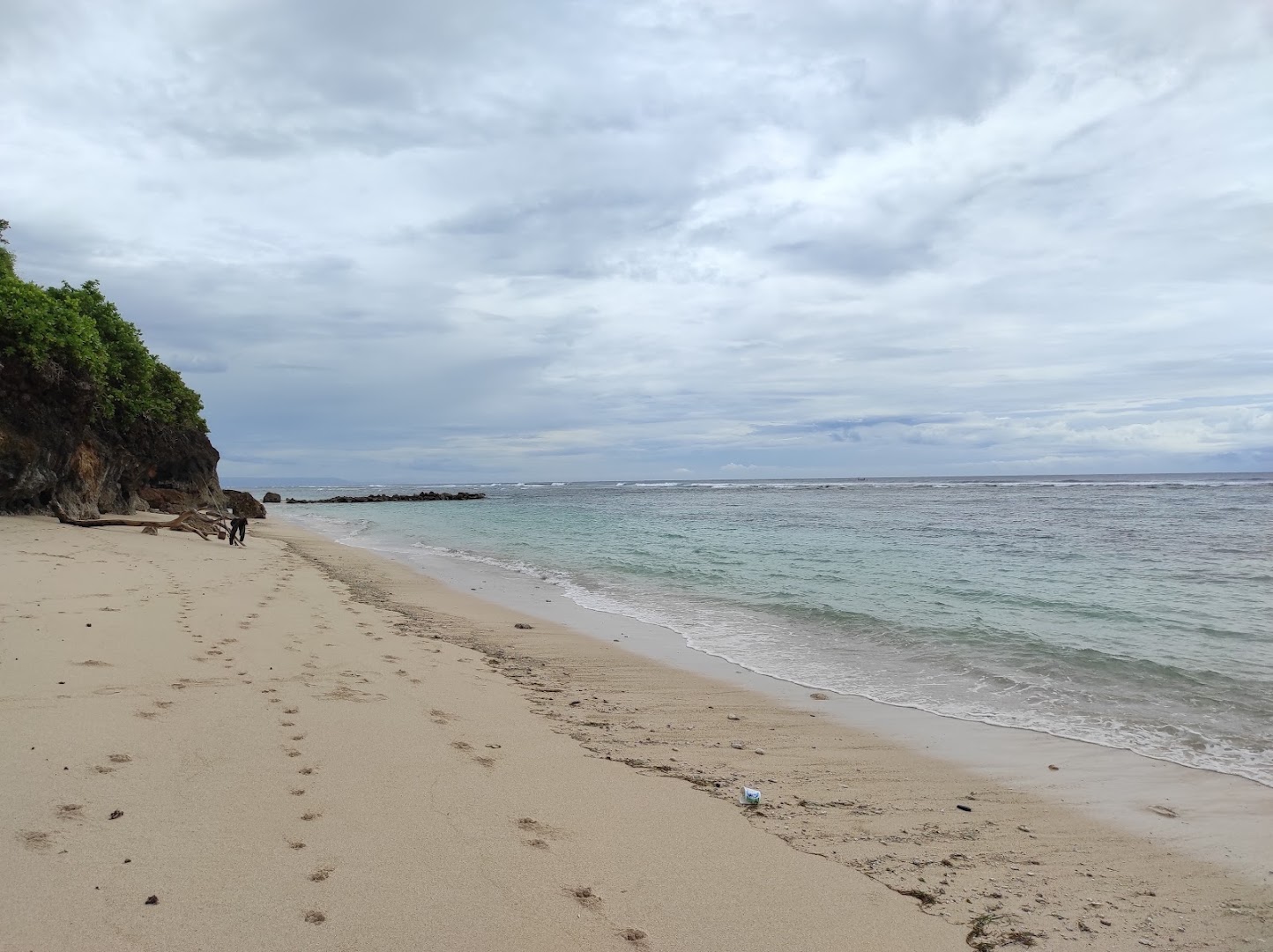 Gambar Gunung Payung Beach