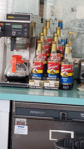 Donut Shop «Jubilee Donuts Inc», reviews and photos, 2686 Front St, Cuyahoga Falls, OH 44221, USA