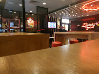 Atmosphère du Restaurant KFC Mantes à Mantes-la-Ville - n°10