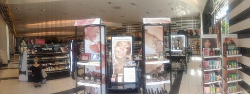 Cosmetics Store «SEPHORA», reviews and photos, 270 N Beverly Dr, Beverly Hills, CA 90210, USA