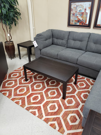 Furniture Store «Major Discount Furniture», reviews and photos, 504 Henslee Dr, Dickson, TN 37055, USA