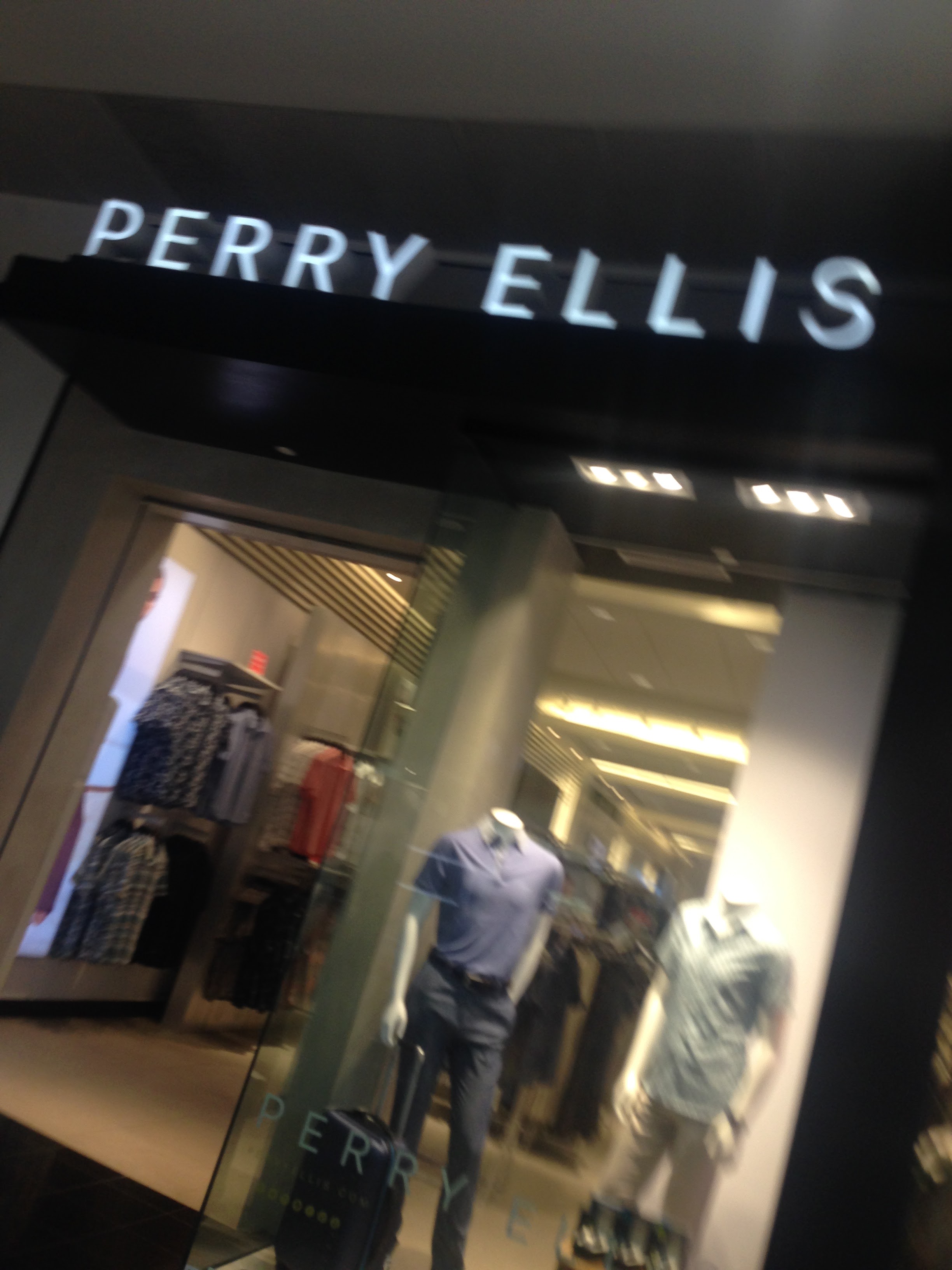 Perry Ellis - 9