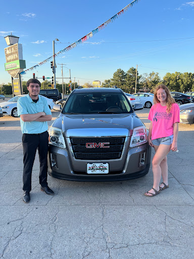 Used Car Dealer «D.E.L. Motors», reviews and photos