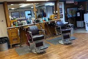 Gary's Barber Shop & Beauty image