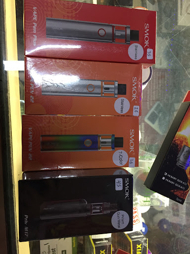 Tobacco Shop «Mary Janes Place Smoke Shop», reviews and photos, 1807 N Main St, Los Angeles, CA 90031, USA