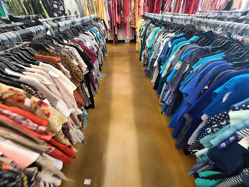 Thrift Store «Goodwill Store», reviews and photos, 23740 El Toro Rd e, Lake Forest, CA 92630, USA