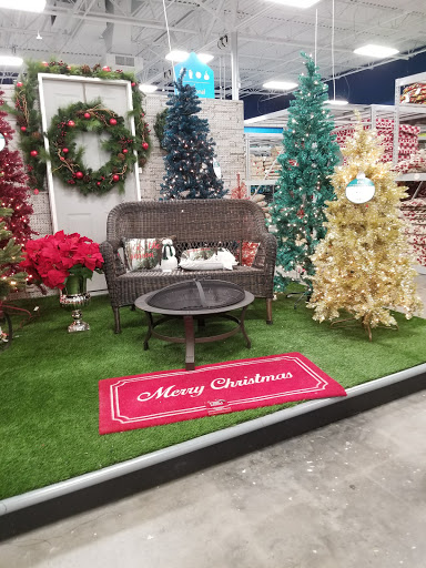 Home Goods Store «At Home», reviews and photos, 1811 N Dixie Hwy, Elizabethtown, KY 42701, USA