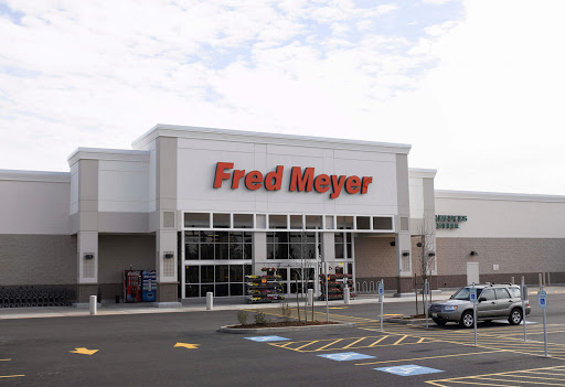 Grocery Store «Fred Meyer», reviews and photos, 3300 Portland Rd, Newberg, OR 97132, USA