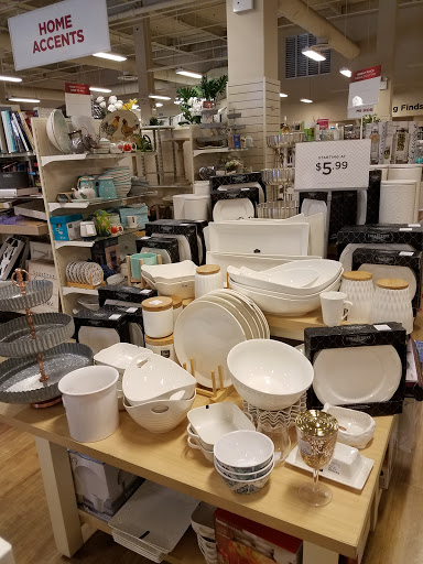 Department Store «HomeGoods», reviews and photos, 2201 Nostrand Ave, Brooklyn, NY 11210, USA