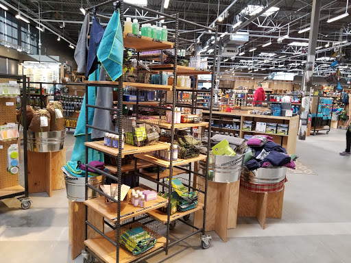 Camping Store «REI», reviews and photos, 9637 E County Line Rd, Englewood, CO 80112, USA