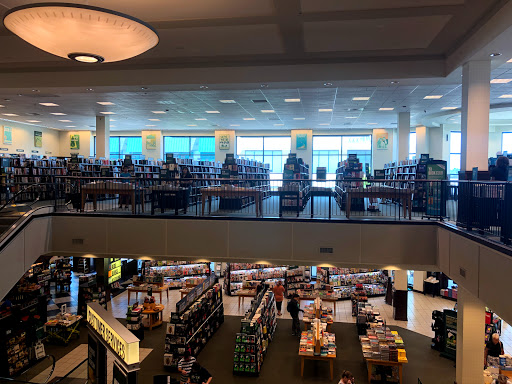 Book Store «Barnes & Noble», reviews and photos, 1201 Lake Woodlands Dr, The Woodlands, TX 77380, USA
