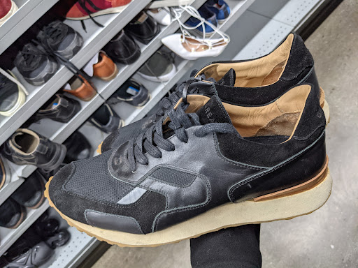 Thrift Store «Goodwill Marketplace», reviews and photos, 2722 W 5th St, Santa Ana, CA 92703, USA