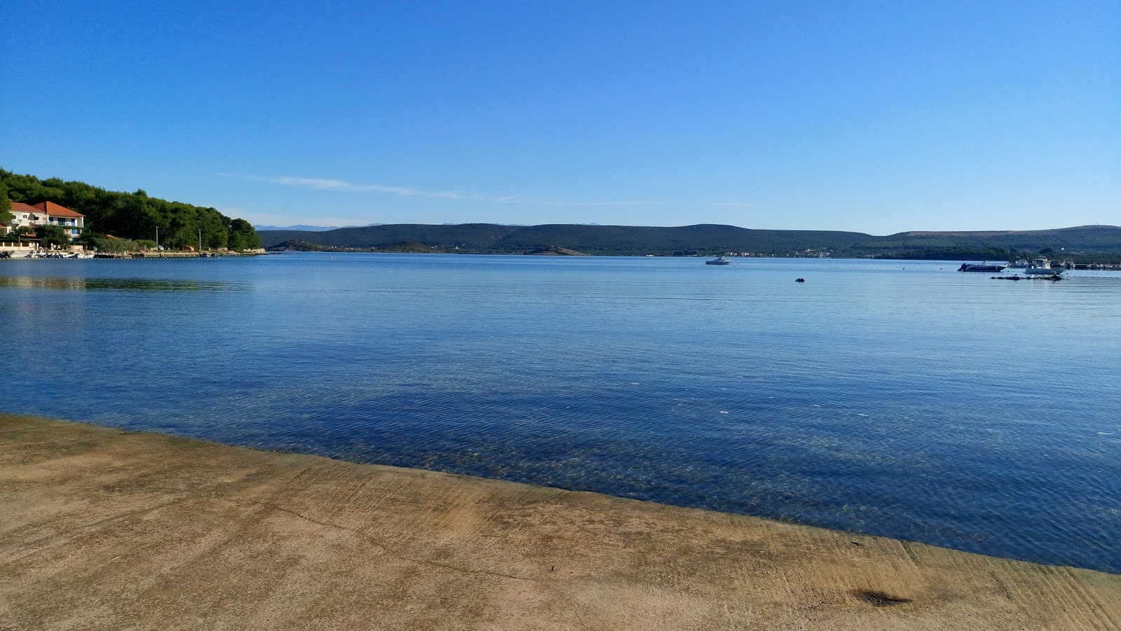 Foto av Lucina beach bekvämlighetsområde