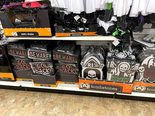 Dollar Store «Dollar Tree», reviews and photos, 2151 Lemoine Ave, Fort Lee, NJ 07024, USA