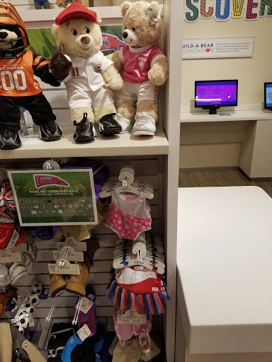 Toy Store «Build-A-Bear Workshop», reviews and photos, 4130 Summit Plaza Dr, Louisville, KY 40241, USA