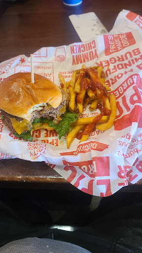 Shopping Mall «North & Sheffield Commons», reviews and photos, 1000 W North Ave, Chicago, IL 60642, USA