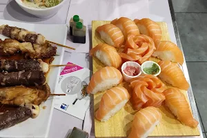 Sushi & Wok.. image