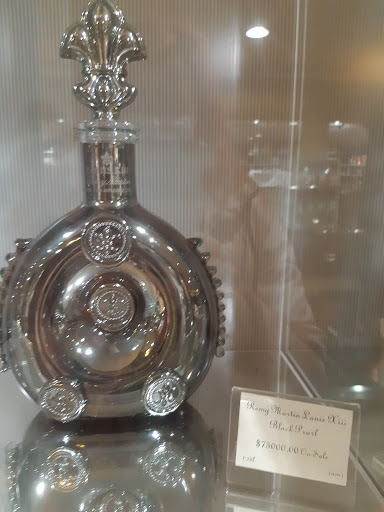 Wine Store «Wine Library», reviews and photos, 586 Morris Ave, Springfield Township, NJ 07081, USA