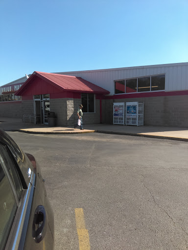 Grocery Store «Cloverdale Value Market», reviews and photos, 4 Stardust Rd, Cloverdale, IN 46120, USA