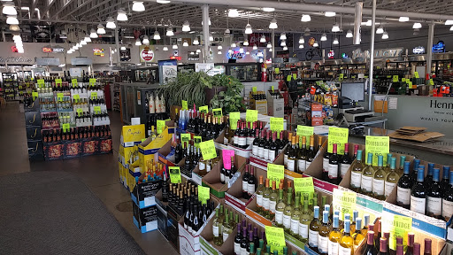 Liquor Store «Chambers Wine and Liquor», reviews and photos, 15260 E Iliff Ave, Aurora, CO 80014, USA
