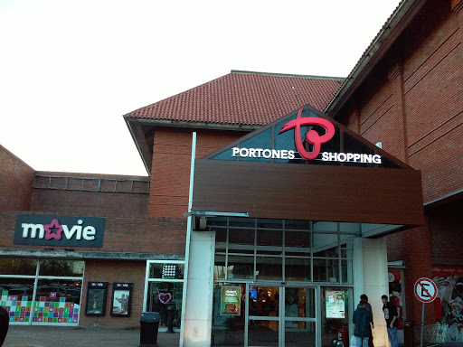 Portones Shopping