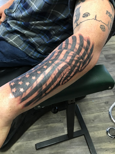 Tattoo Shop «Cherokee Creek Tattoo», reviews and photos, 32449 Ford Rd, Garden City, MI 48135, USA