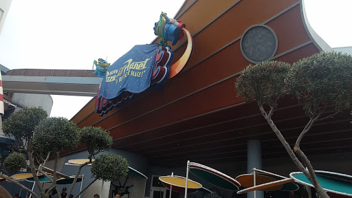 Alien Pizza Planet