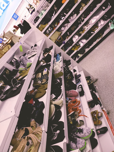 Clothing Store «Ross Dress for Less», reviews and photos, 2113 W Lincoln St, Harlingen, TX 78552, USA