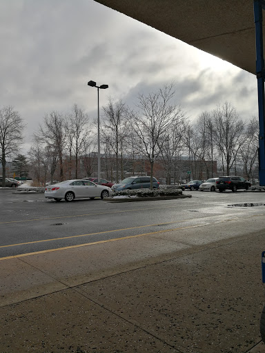 Shopping Mall «Fashion Center Paramus», reviews and photos, 747 NJ-17, Paramus, NJ 07652, USA