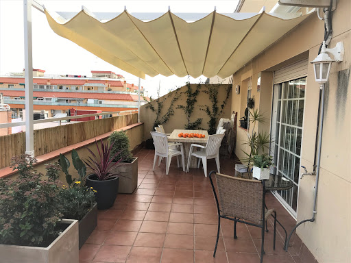 Sombrha pérgolas y toldos Barcelona toldos en Barcelona