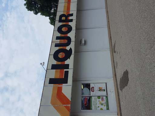 Liquor Store «Barrel & Bottle», reviews and photos, 930 S 5th St, St Charles, MO 63301, USA