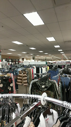 Department Store «Stein Mart», reviews and photos, 2145 NJ-35, Holmdel, NJ 07733, USA