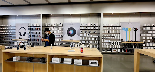 Computer Store «Apple Towson Town Center», reviews and photos, 825 Dulaney Valley Rd, Towson, MD 21204, USA