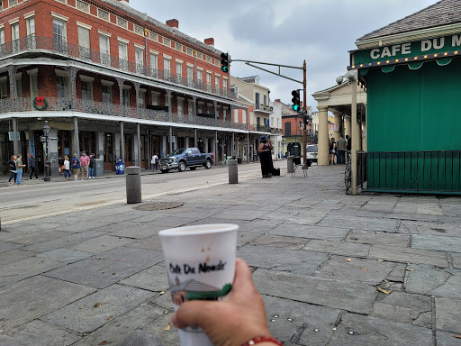 Coffee Shop «Cafe Du Monde», reviews and photos, 1814 North Causeway Approach #1, Mandeville, LA 70448, USA