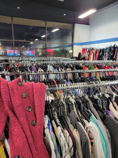 Thrift Store «Goodwill», reviews and photos