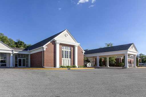 Funeral Home «Westlawn-Hillcrest Funeral Home», reviews and photos, 5701 Center St, Omaha, NE 68106, USA