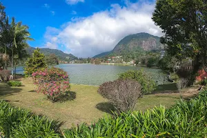 Lago Comari image