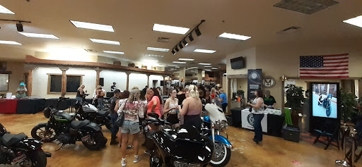 Harley-Davidson Dealer «Desert Wind Harley-Davidson», reviews and photos, 922 S Country Club Dr, Mesa, AZ 85210, USA