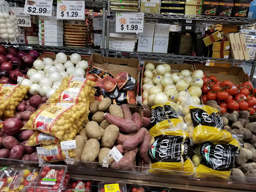 Supermarket «Bazaar On Beacon Street», reviews and photos, 1432 Beacon St, Brookline, MA 02446, USA