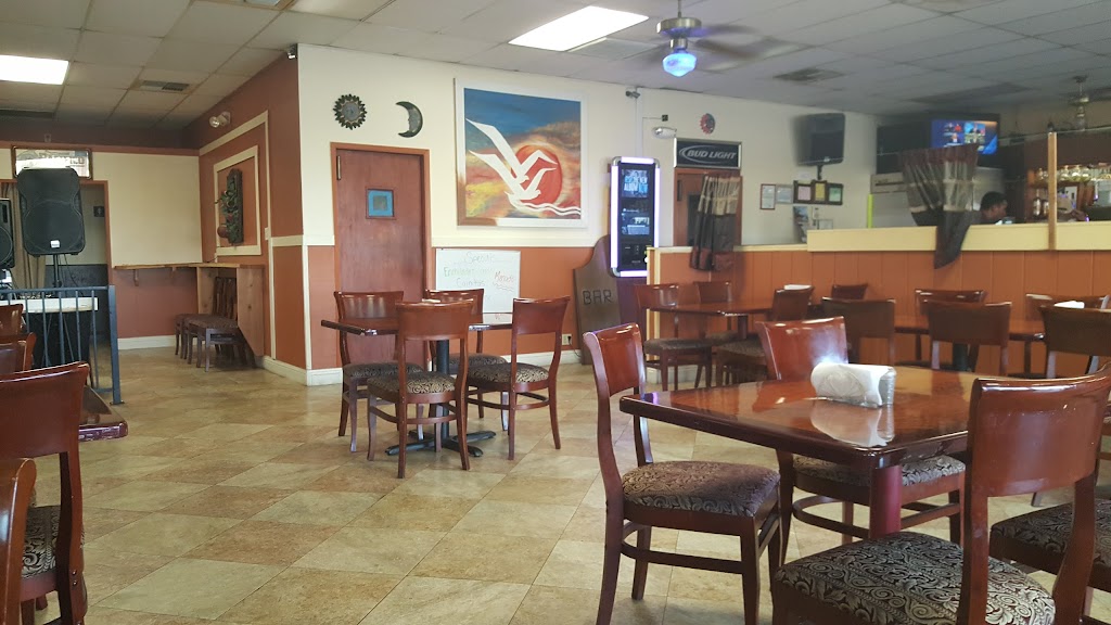 Las Gaviotas Restaurant & Bar 95363