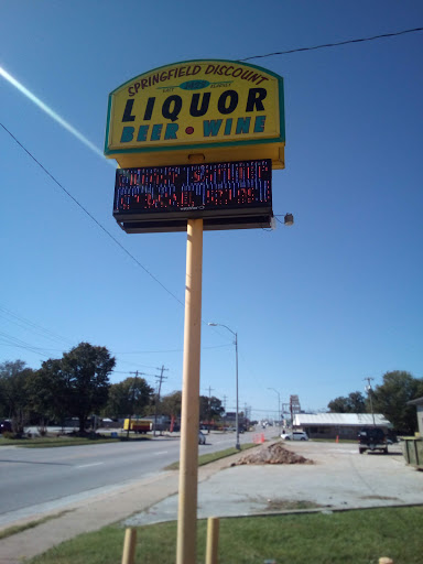 Liquor Store «Springfield Discount Liquor», reviews and photos, 1423 E Kearney St, Springfield, MO 65803, USA