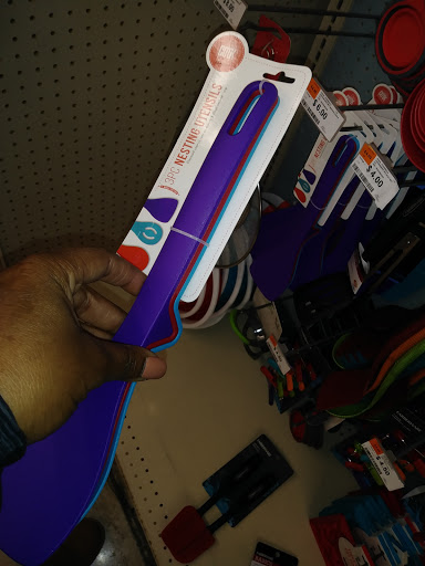 Discount Store «Big Lots», reviews and photos, 15 E 6th St, Bellevue, KY 41073, USA