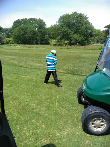 Golf Course «Boone Creek Golf Course», reviews and photos, 6912 Mason Hill Rd, Bull Valley, IL 60050, USA