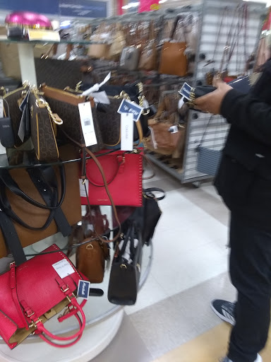 Department Store «T.J. Maxx», reviews and photos, 350 Washington St., Boston, MA 02109, USA