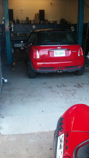 Auto Repair Shop «Economy Auto Repair & Tires», reviews and photos, 9912 Jefferson Ave, Newport News, VA 23605, USA